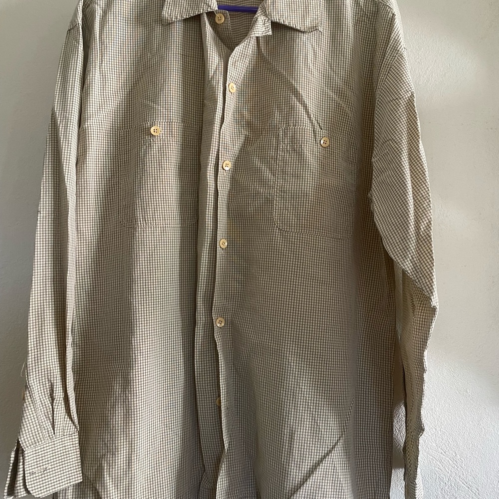 Men’s Large Button Down long sleeves